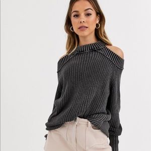 Free People Half Moon Bag Cold Shoulder Sweater🖤